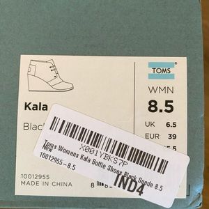 TOMS Black Laced bootie